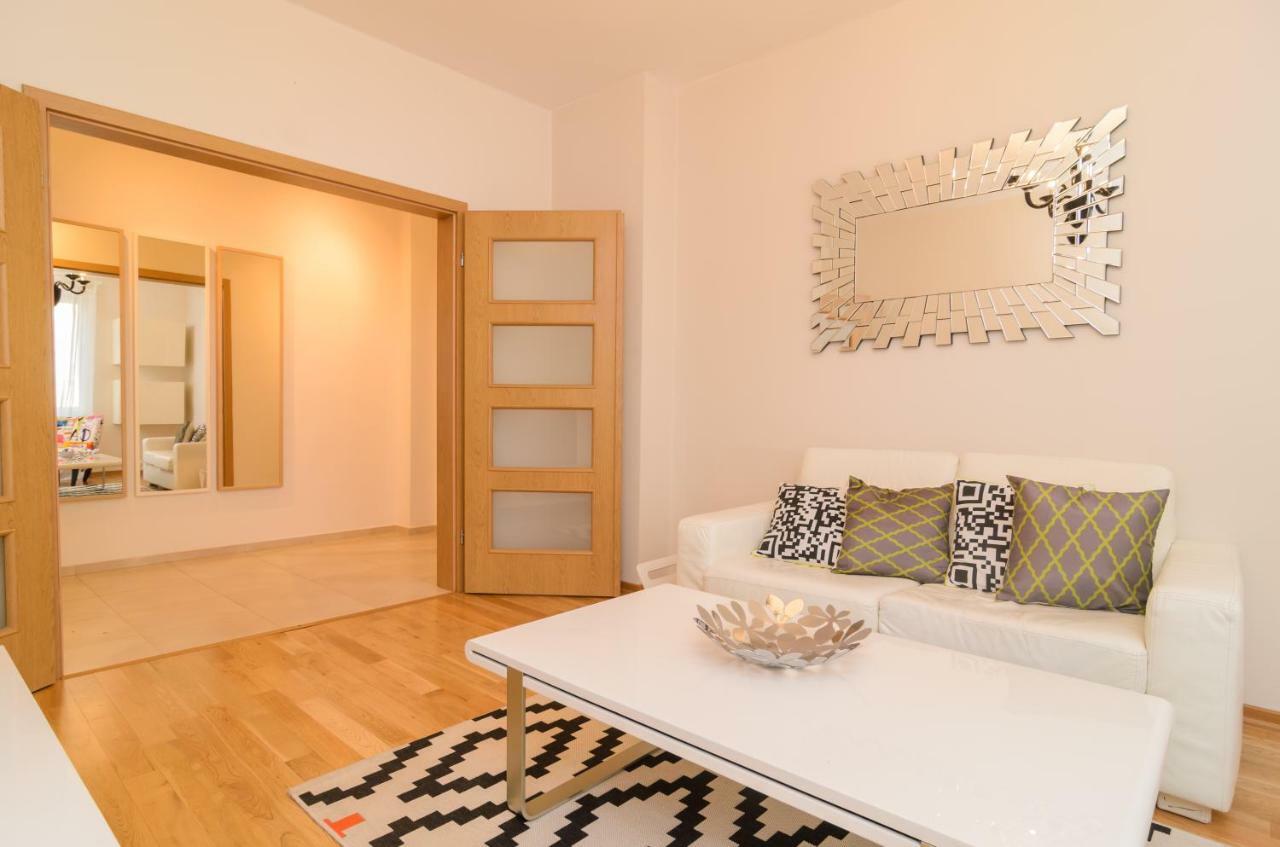 Rise & Shine Sofia Luxury Apartment By Flat Mаnager Esterno foto