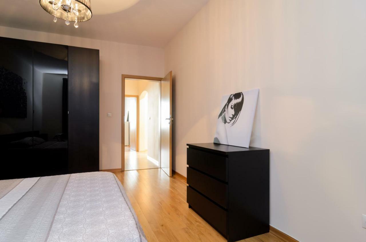Rise & Shine Sofia Luxury Apartment By Flat Mаnager Esterno foto